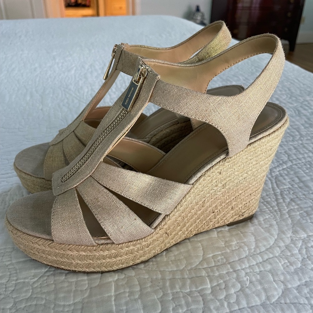 NWOT Michael Kors Berkley Mid Wedge Espadrille Pale Gold